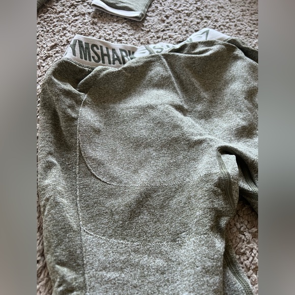 GYMSHARK O.G. FLEX SET KHAKI GREEN SIZE MEDIUM - Picture 8 of 12